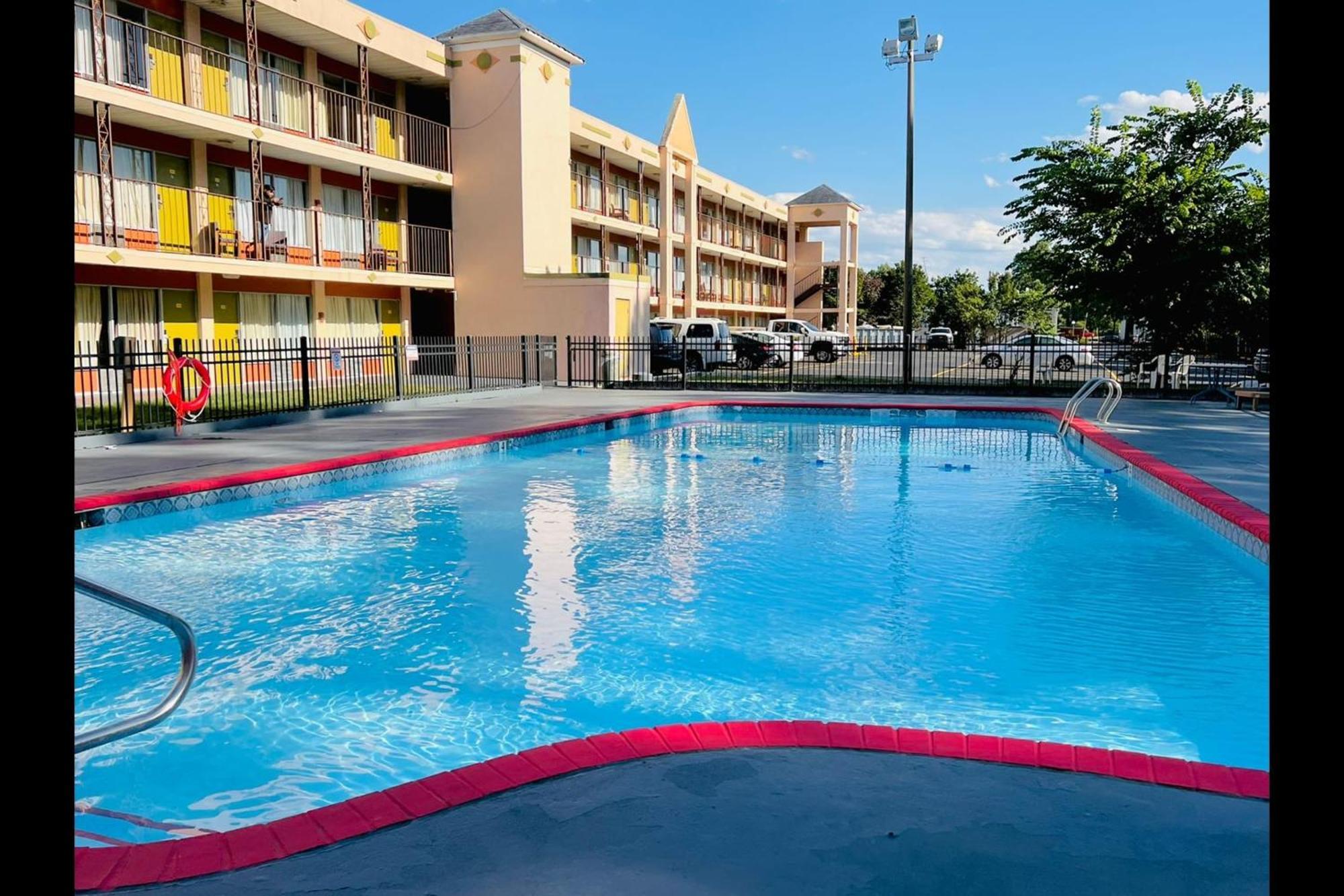 Ashland Studio Inn Richmond North Near Kings Dominion -Listing Partner Exterior photo